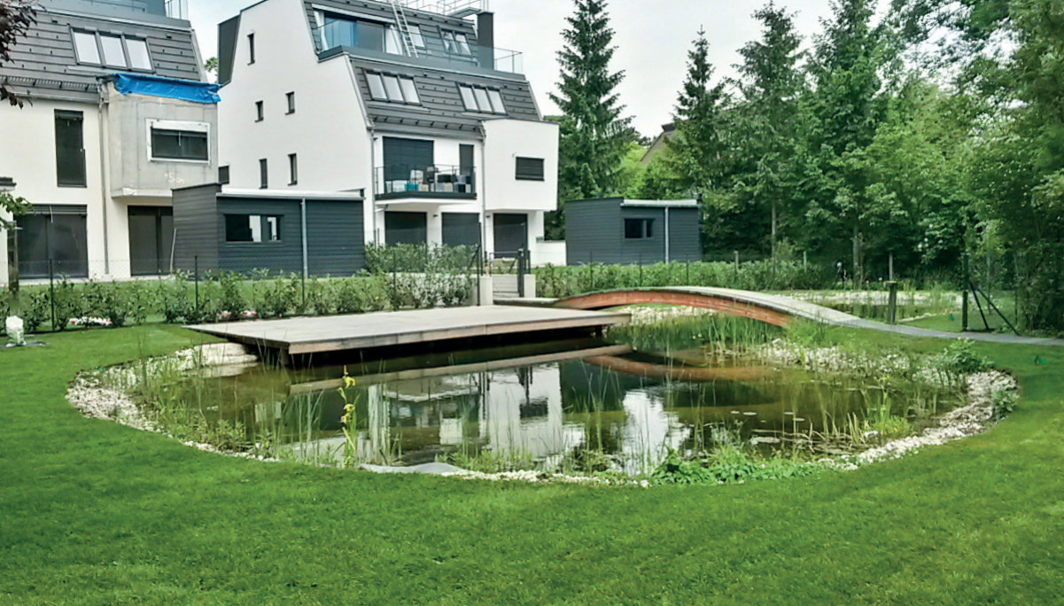 Gemeinschafts-Gartenkonzept mit Teichanlage